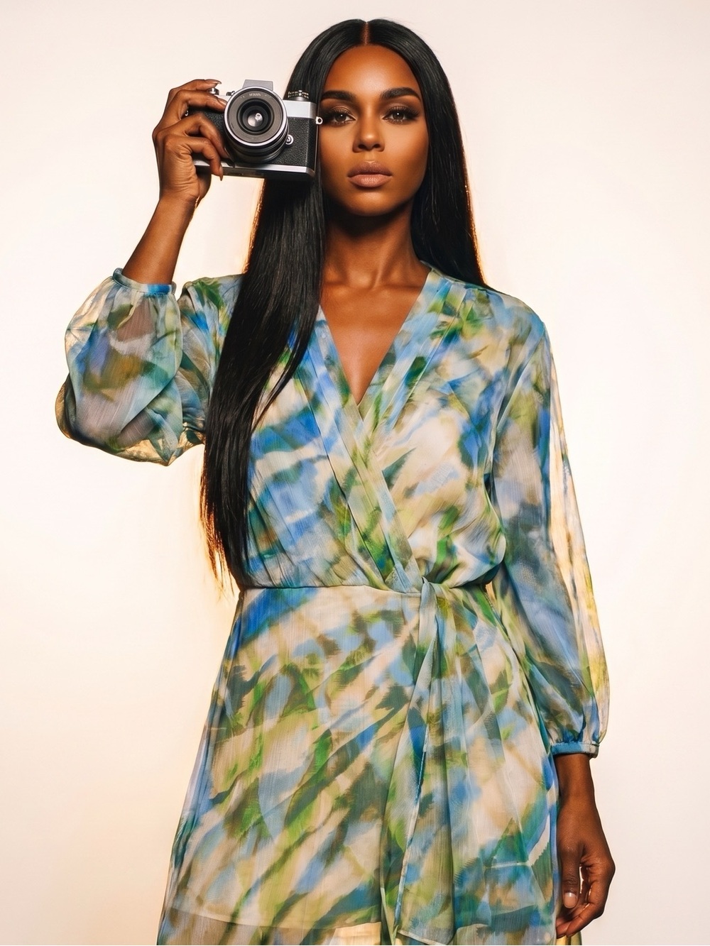 Women’s BCBG Wrap Mini Dress| Sheer Long Sleeve| Blue- Green| Size 6